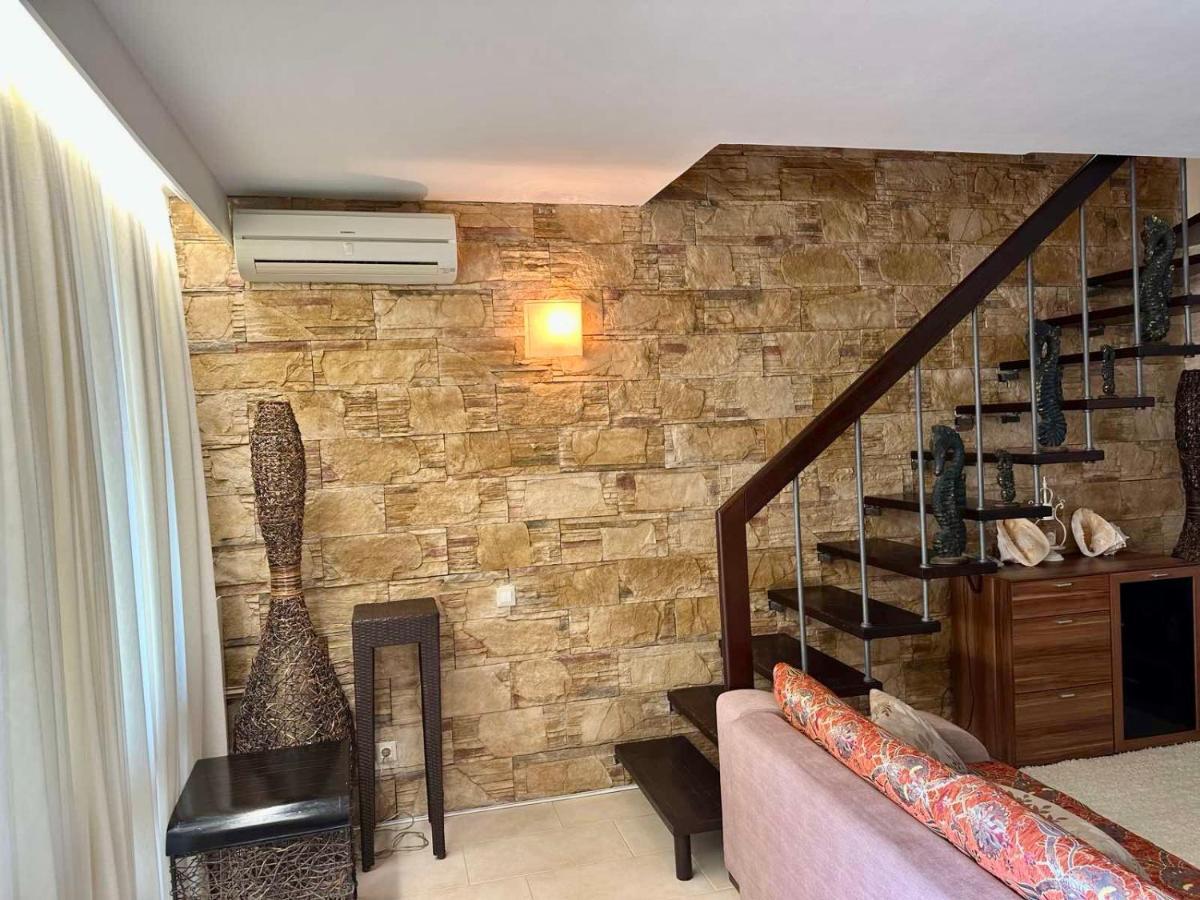 Oazis Vip Club Aparthotel Napospart Kültér fotó