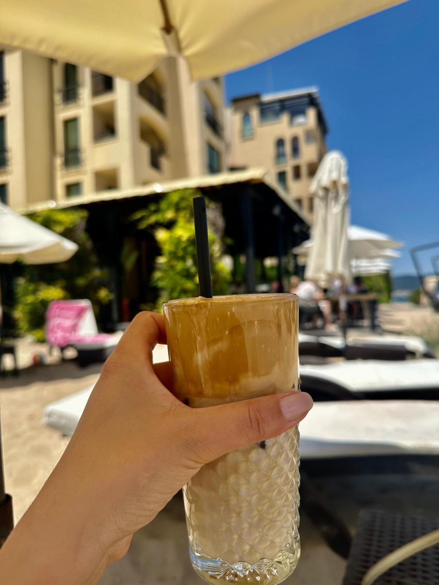 Oazis Vip Club Aparthotel Napospart Kültér fotó